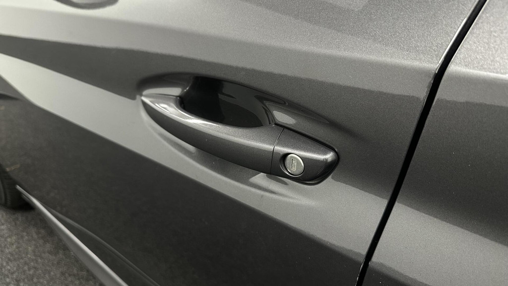 Peugeot 208 (T710BH) met abonnement