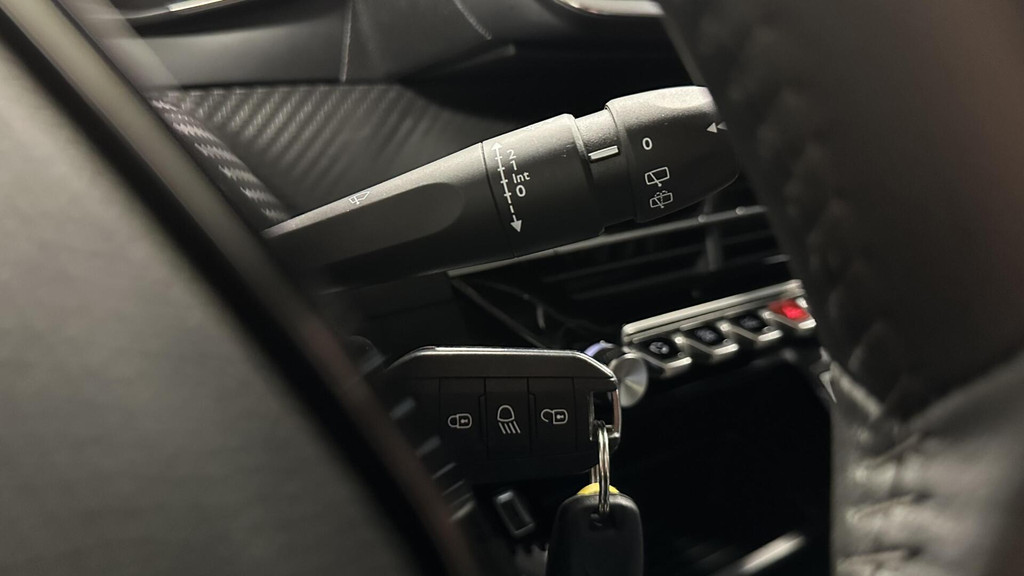 Peugeot 208 (T710BH) met abonnement