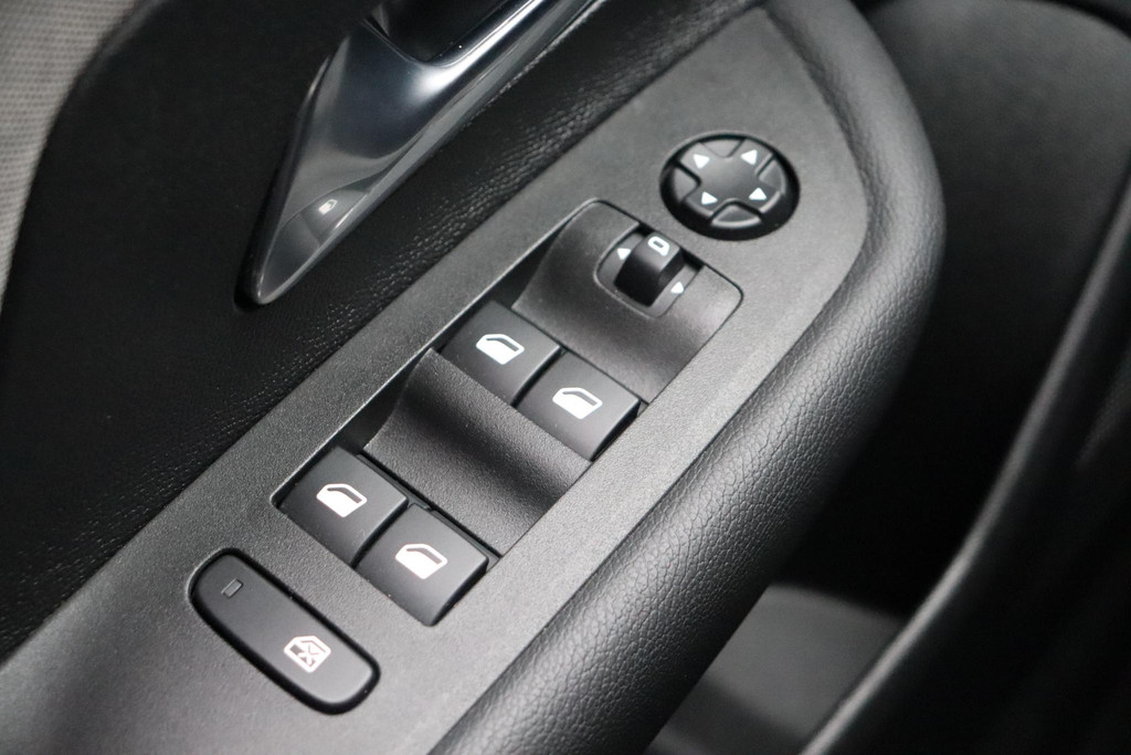 Opel Mokka-e (T825TJ) met abonnement