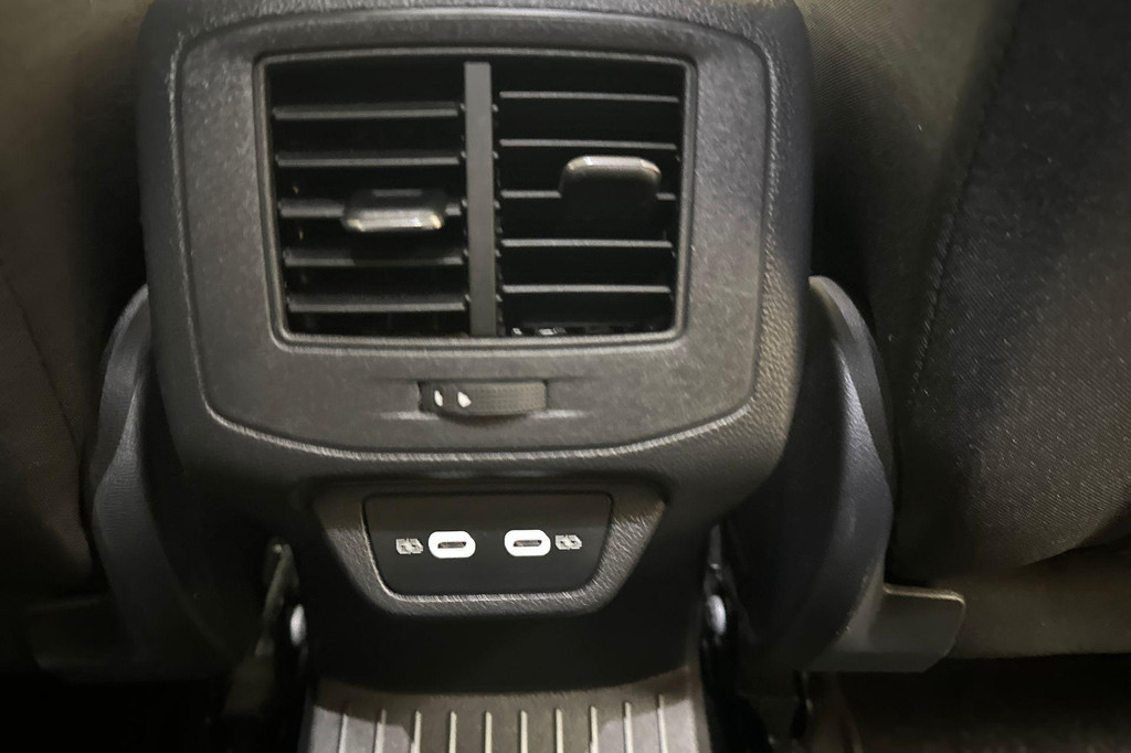 Volkswagen T-Roc (K250KZ) met abonnement