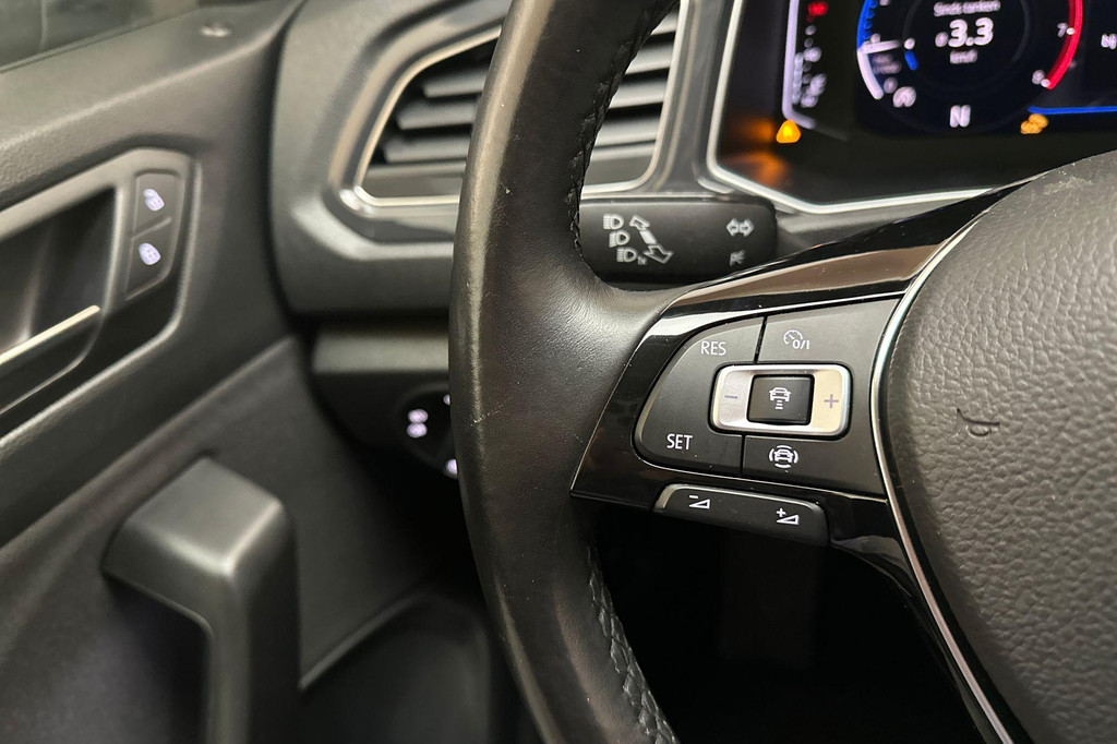 Volkswagen T-Roc (K250KZ) met abonnement