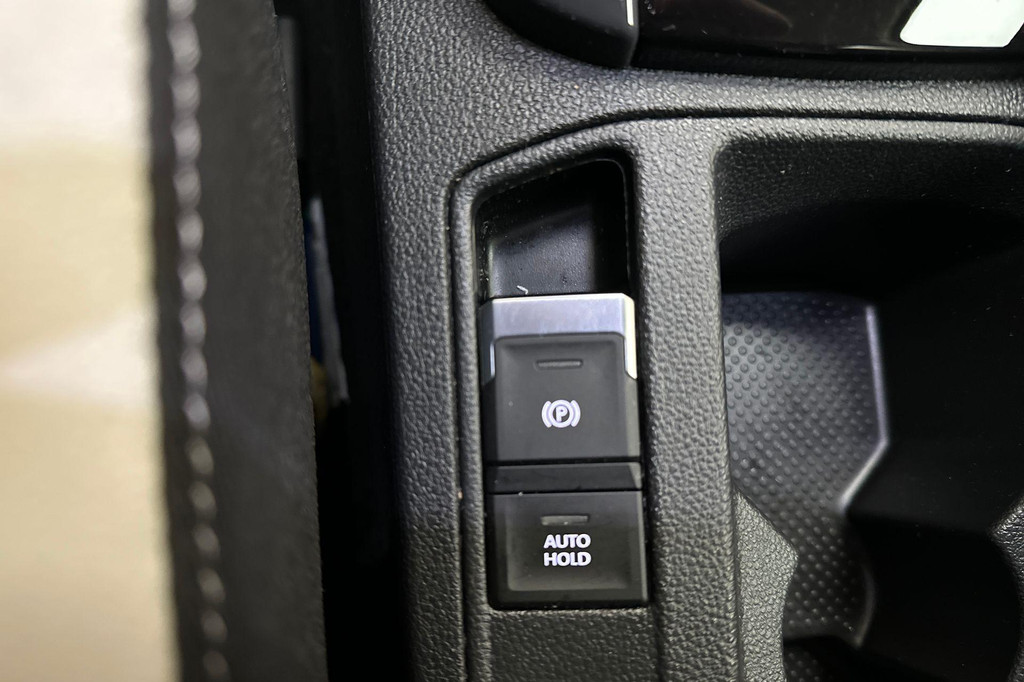 Volkswagen T-Roc (K250KZ) met abonnement