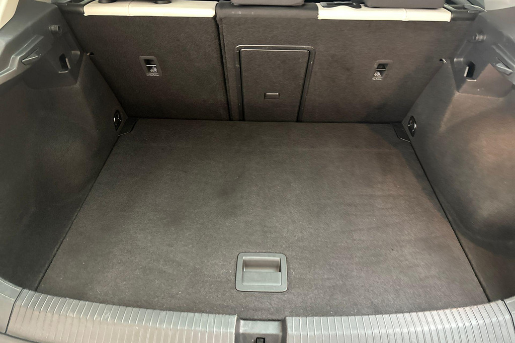 Volkswagen T-Roc (K250KZ) met abonnement