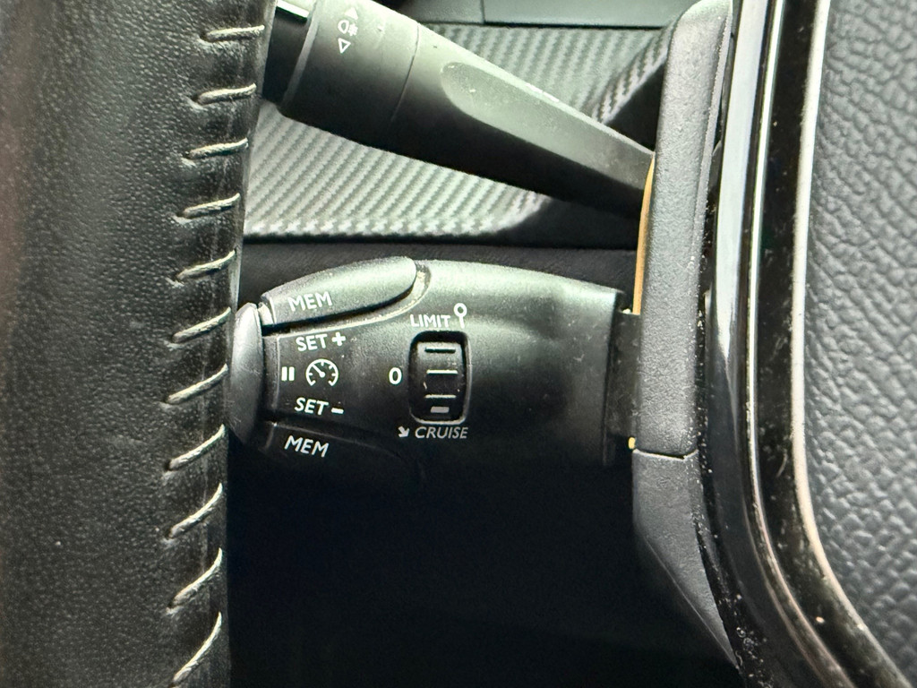 Peugeot 2008 (K027BP) met abonnement