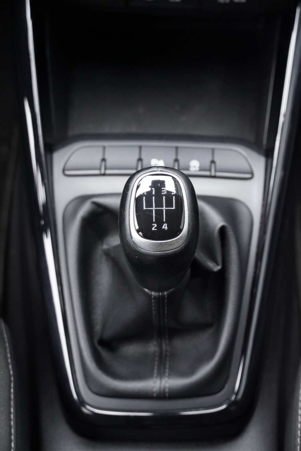 Kia Stonic (J872FD) met abonnement