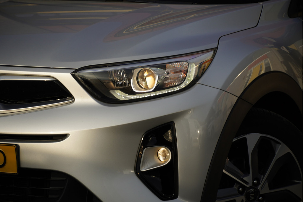 Kia Stonic (J872FD) met abonnement