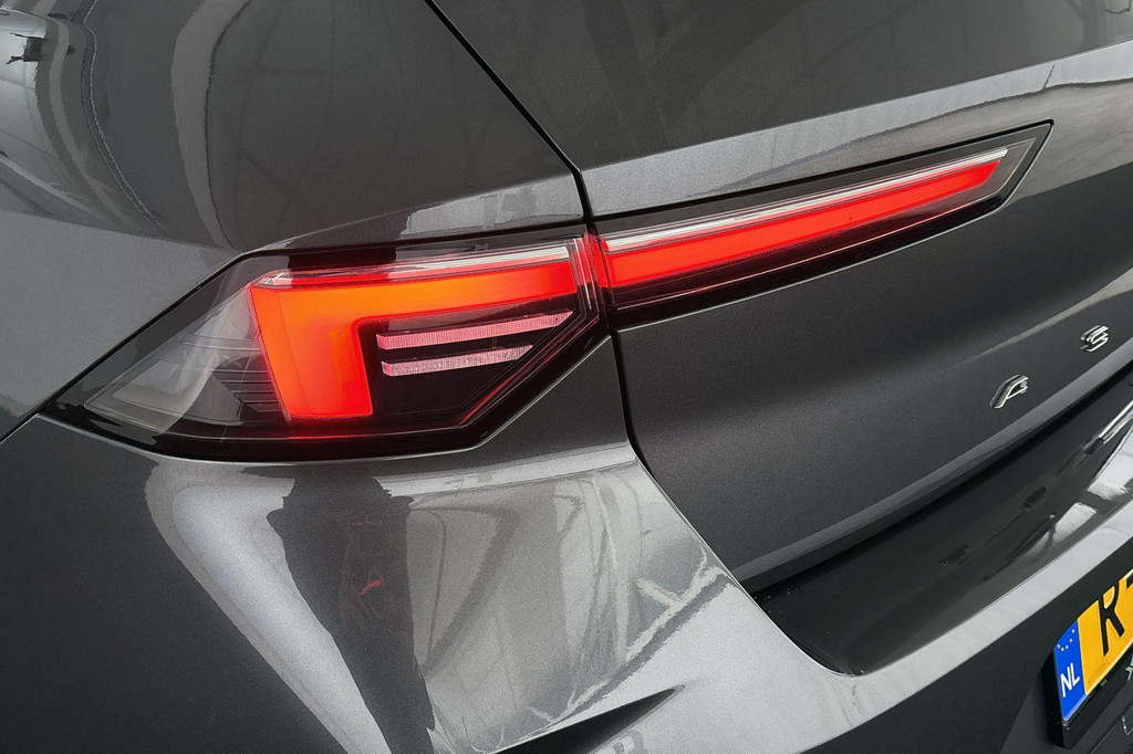 Opel Astra (R867RX) met abonnement