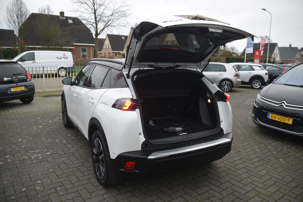 Peugeot e-2008 (K179FZ) met abonnement
