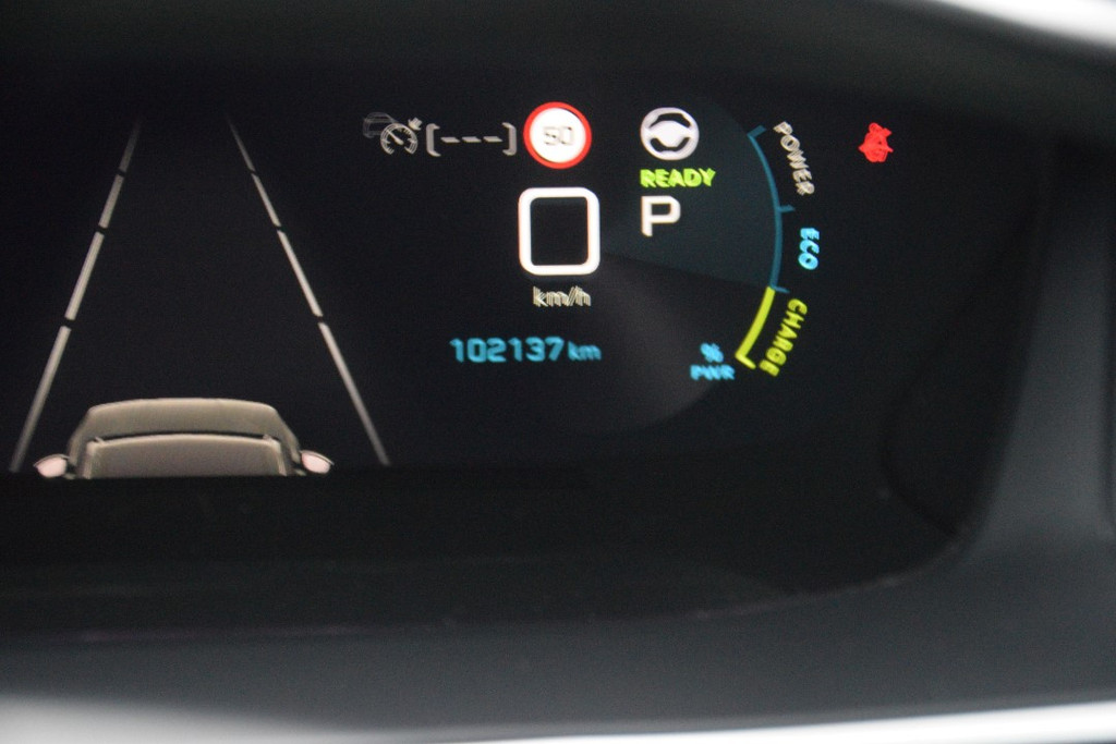 Peugeot e-2008 (K179FZ) met abonnement