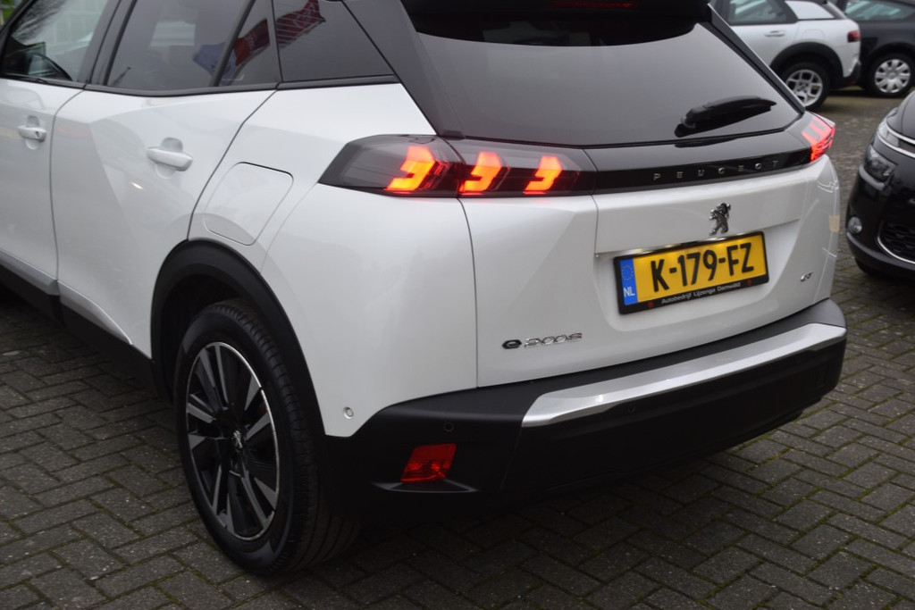 Peugeot e-2008 (K179FZ) met abonnement