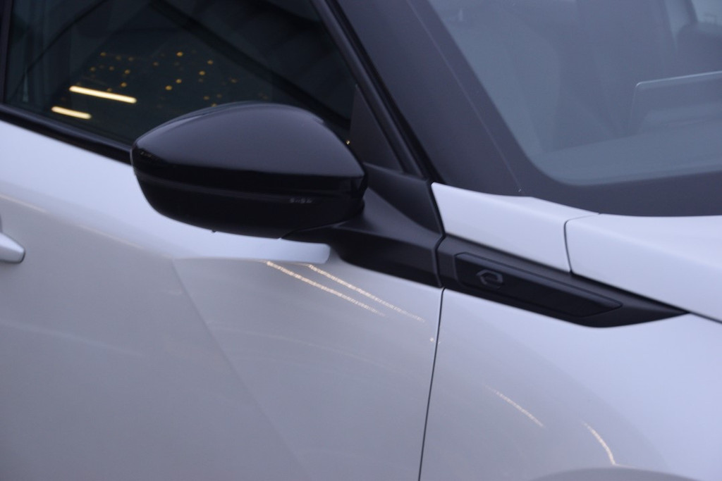 Peugeot e-2008 (K179FZ) met abonnement