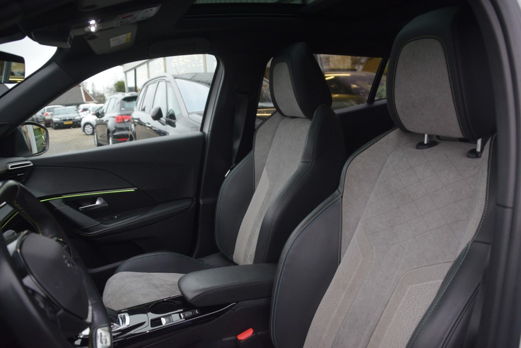 Peugeot e-2008 (K179FZ) met abonnement
