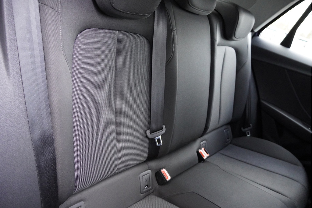 Audi Q2 (L397ZD) met abonnement