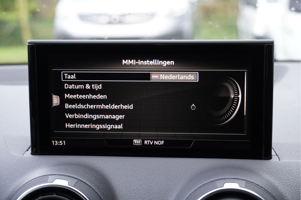 Audi Q2 (L397ZD) met abonnement