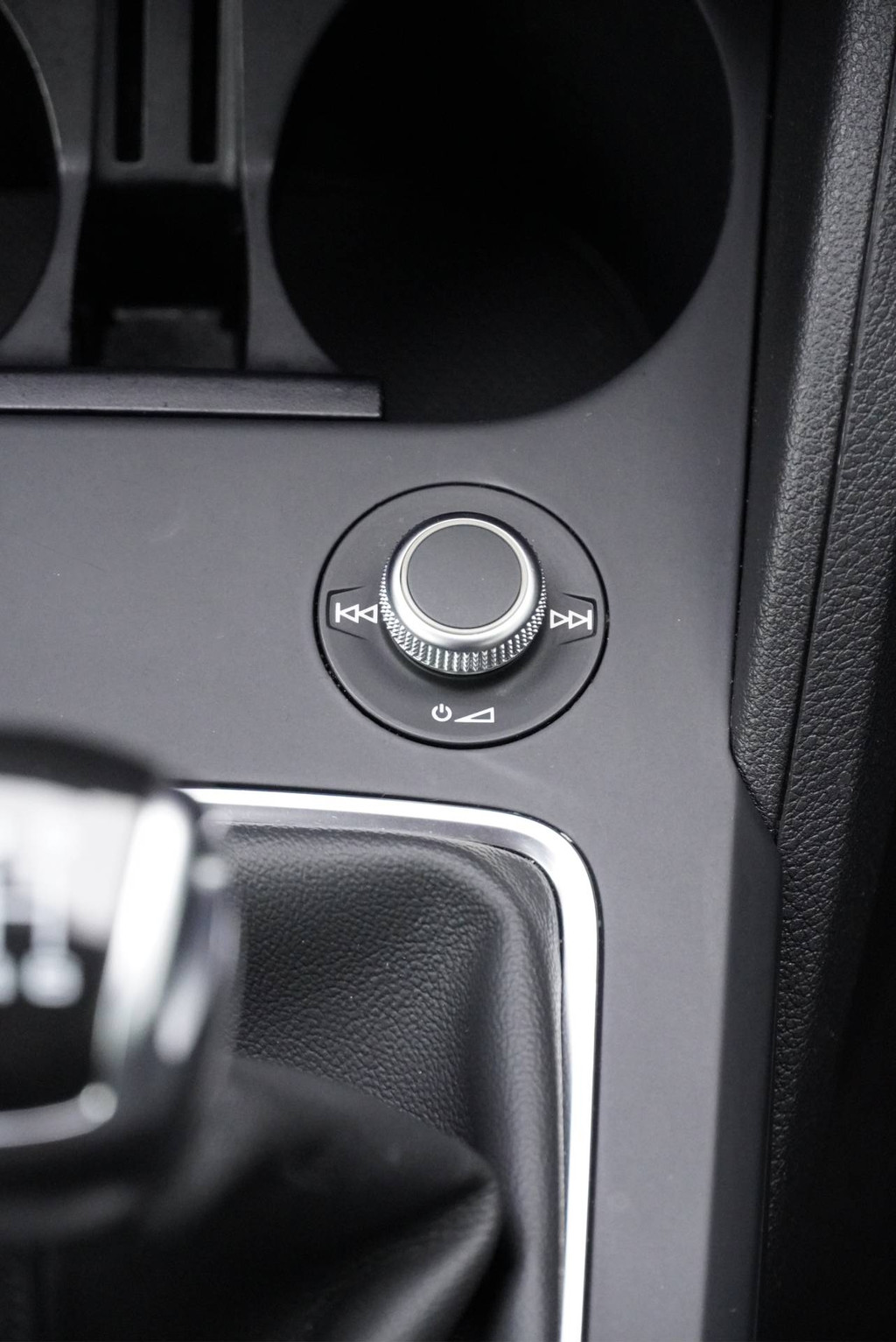 Audi Q2 (L397ZD) met abonnement