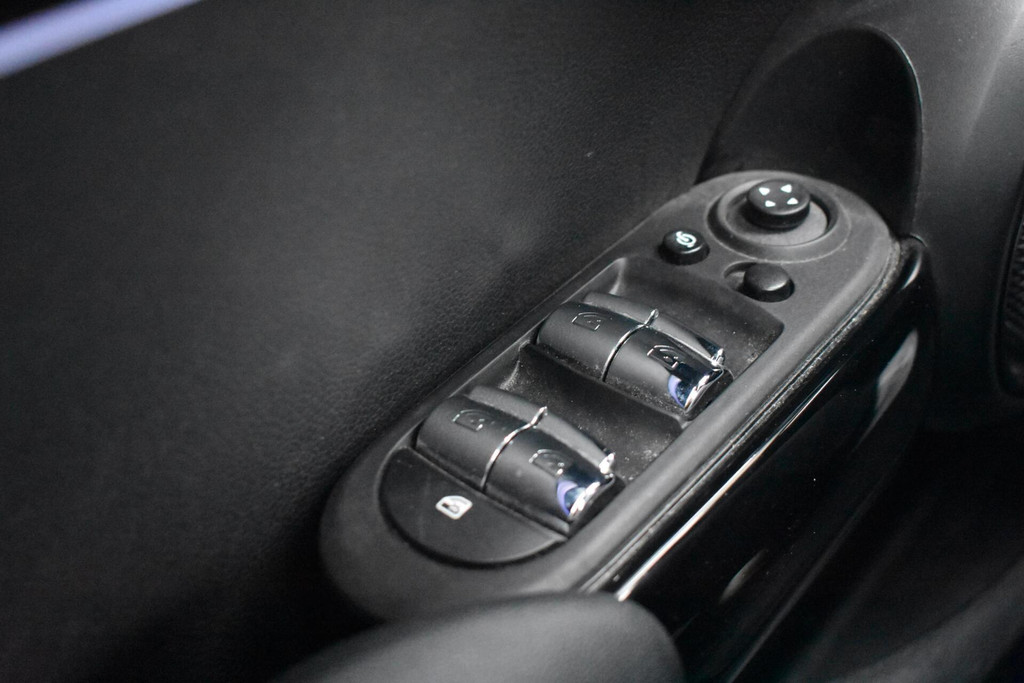 MINI Cooper (P348GN) met abonnement