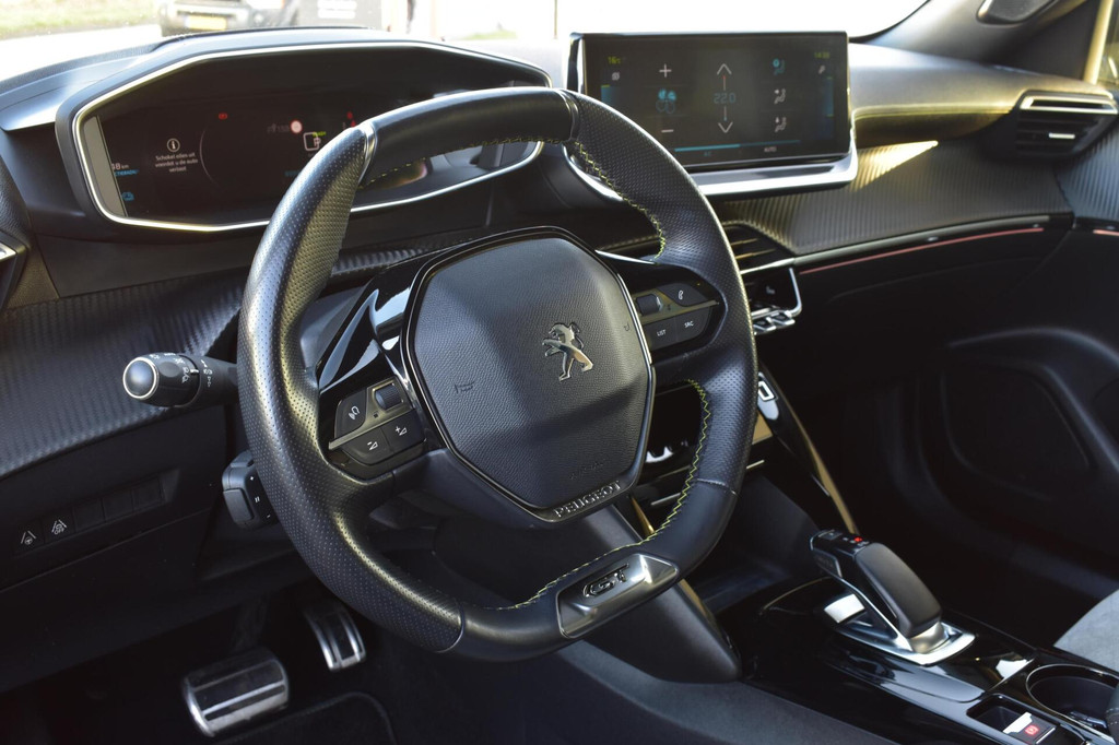 Peugeot e-2008 (J641RZ) met abonnement