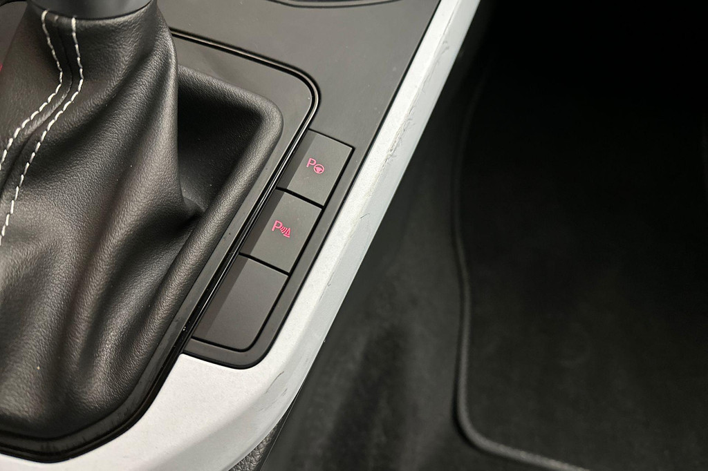 Seat Arona (JPJ82X) met abonnement