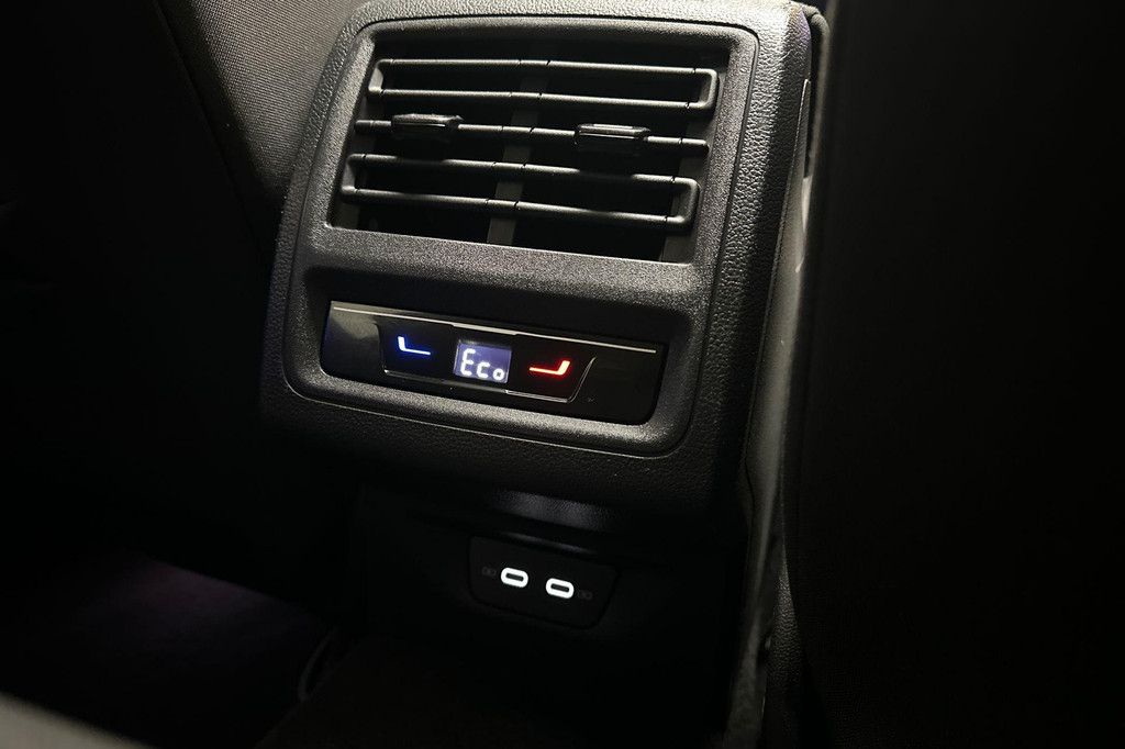 Volkswagen Golf (JPP48R) met abonnement