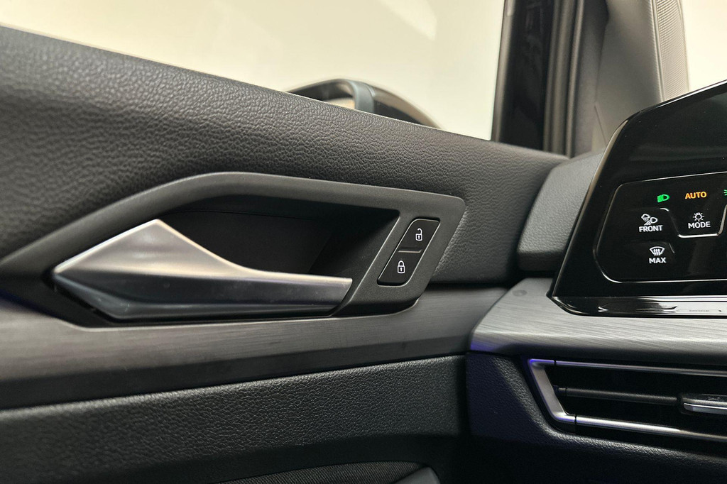 Volkswagen Golf (JPP48R) met abonnement