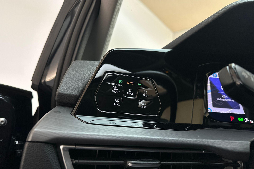 Volkswagen Golf (JPP48R) met abonnement