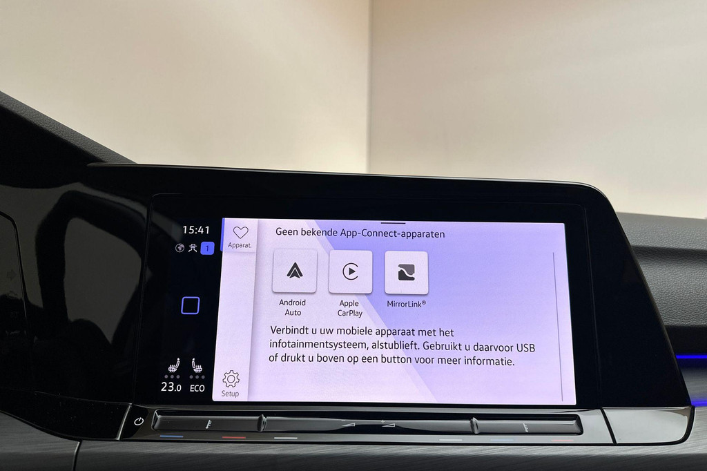 Volkswagen Golf (JPP48R) met abonnement