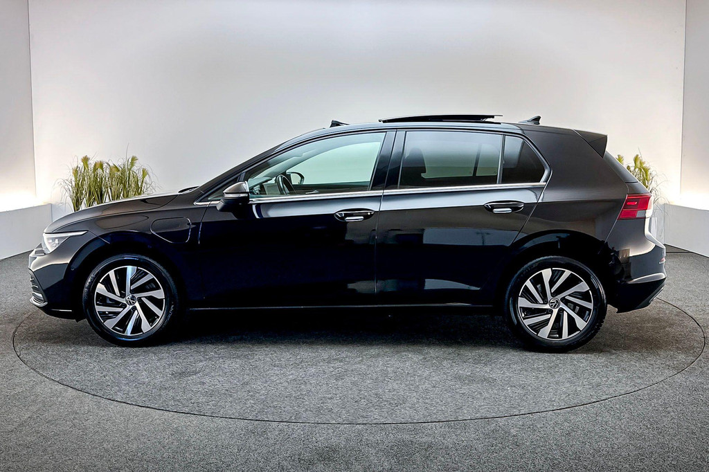 Volkswagen Golf (JPP48R) met abonnement