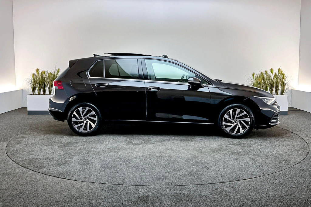 Volkswagen Golf (JPP48R) met abonnement