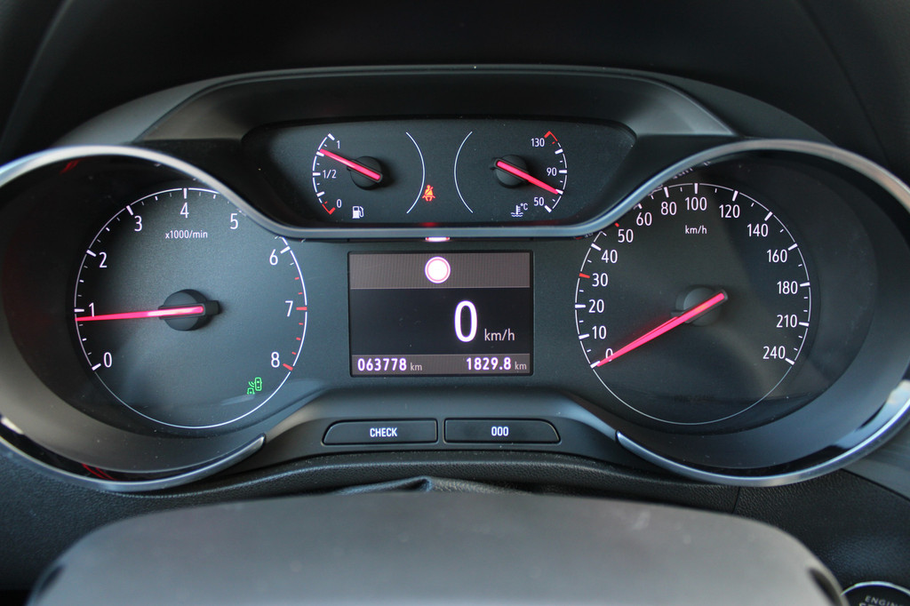 Opel Crossland (X337ZT) met abonnement