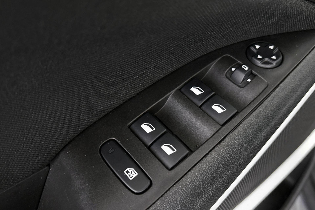 Opel Crossland X (J599VZ) met abonnement