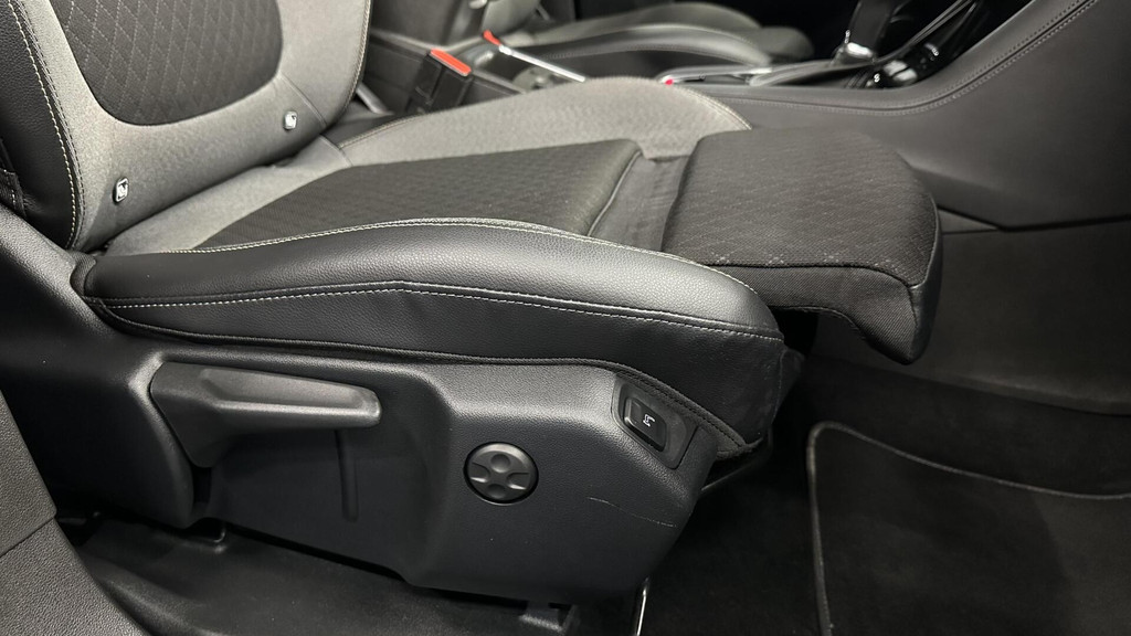 Opel Grandland X (J139RN) met abonnement