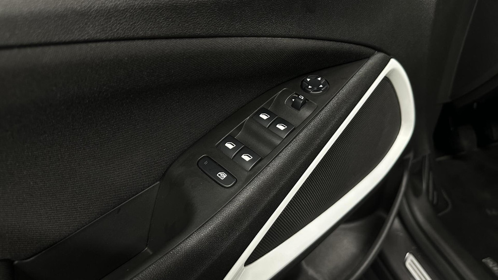 Opel Crossland X (K572BF) met abonnement