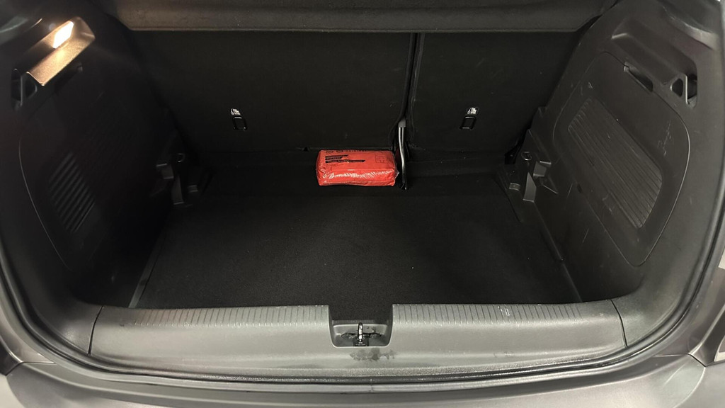 Opel Crossland X (K572BF) met abonnement