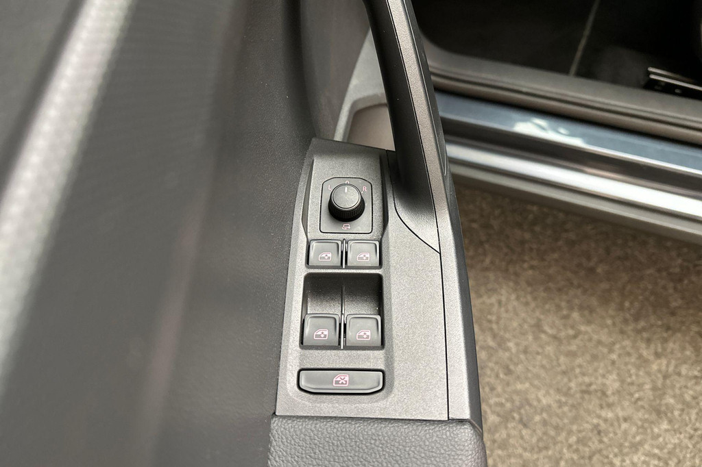 Seat Arona (JPJ85X) met abonnement