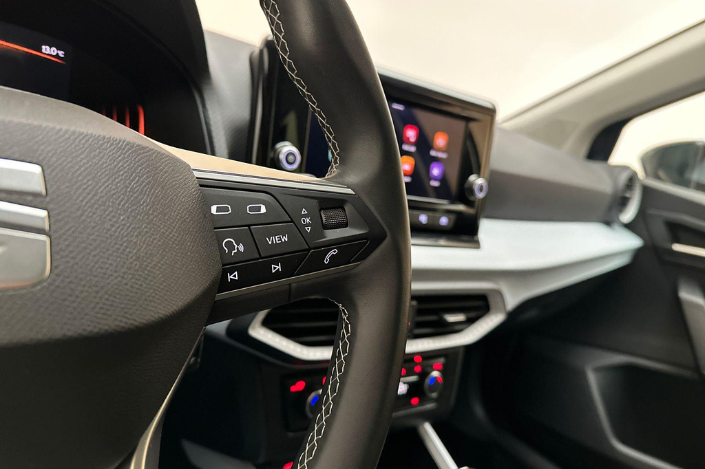 Seat Arona (JPJ85X) met abonnement