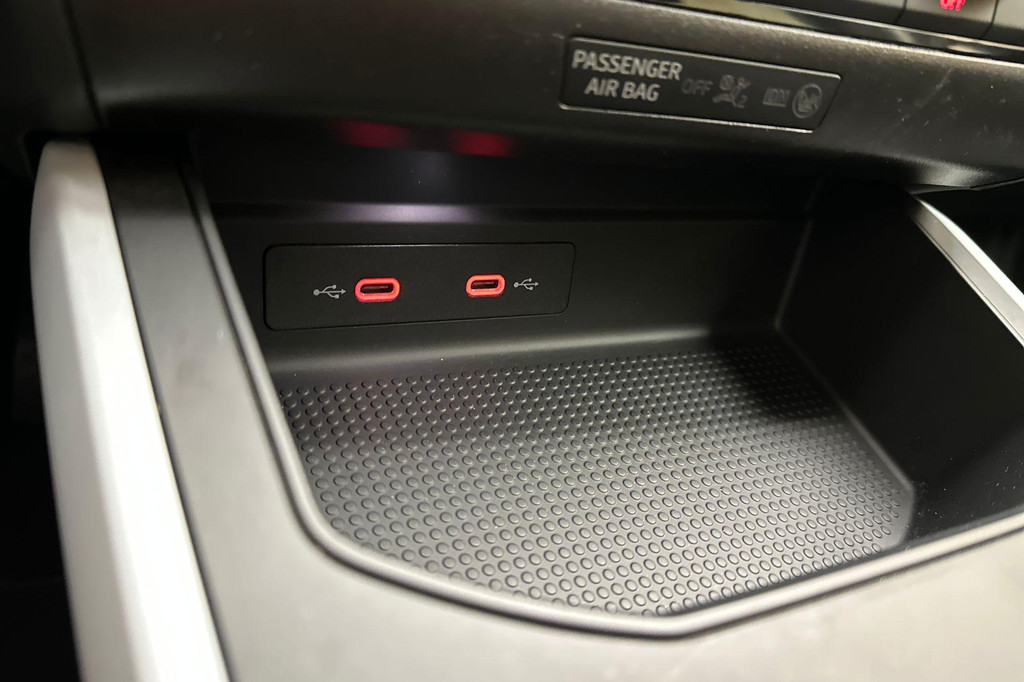 Seat Arona (JPJ85X) met abonnement