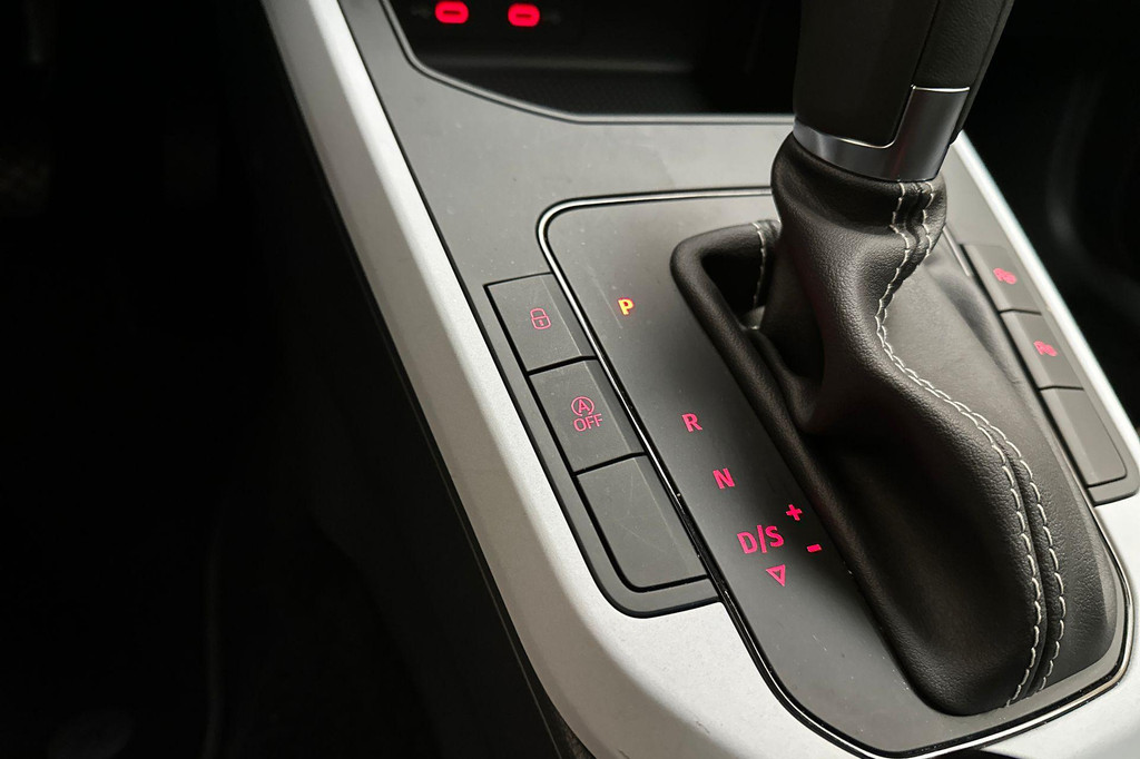 Seat Arona (JPJ85X) met abonnement