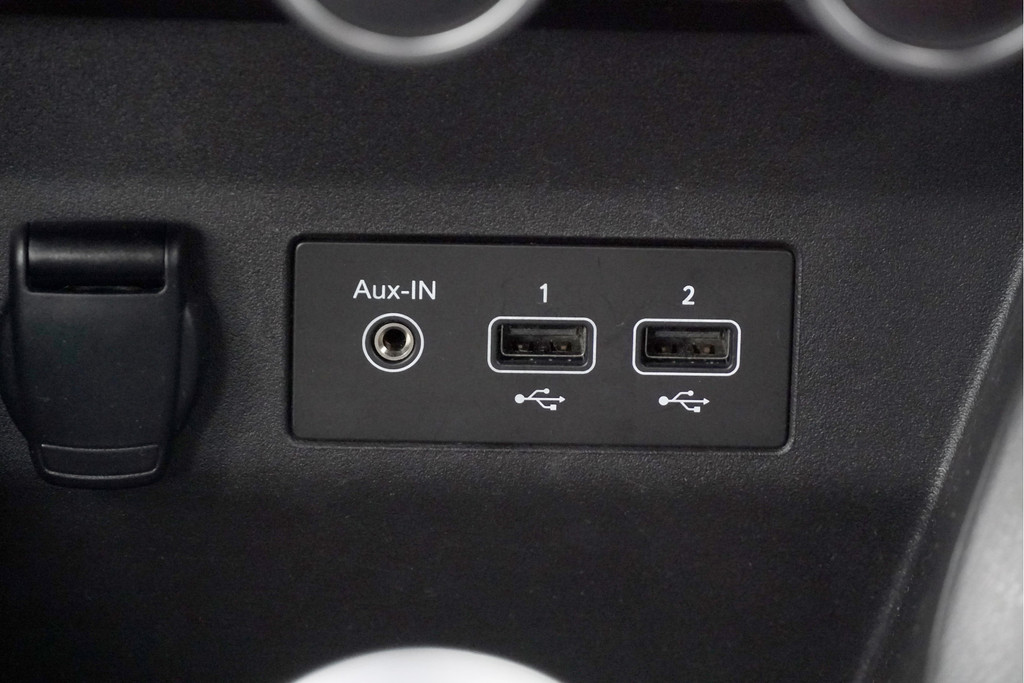 Renault Clio (N436LD) met abonnement