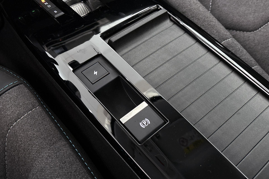 Citroën Ë-C4 (X289ZV) met abonnement