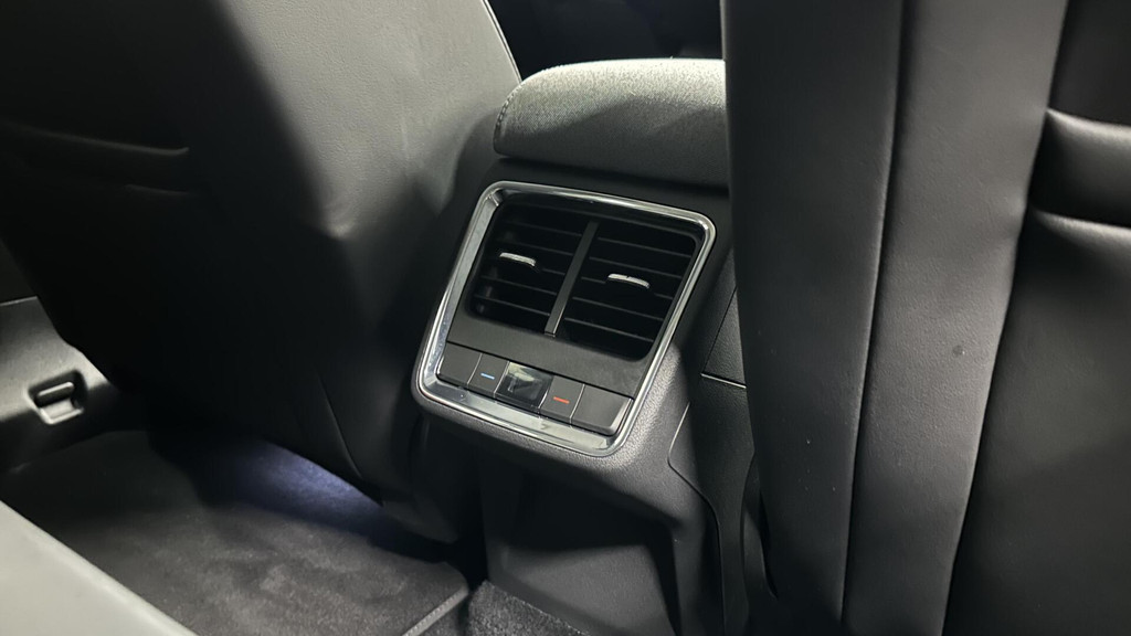 ŠKODA ENYAQ iV (L593DS) met abonnement