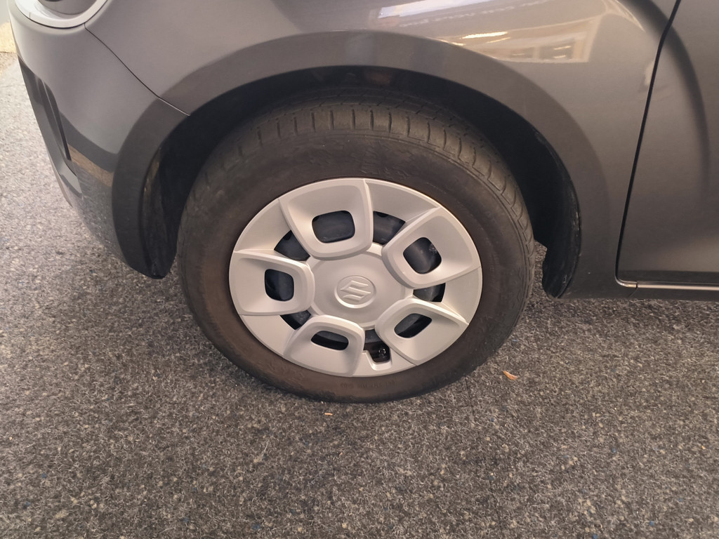 Suzuki Ignis (JLF86D) met abonnement