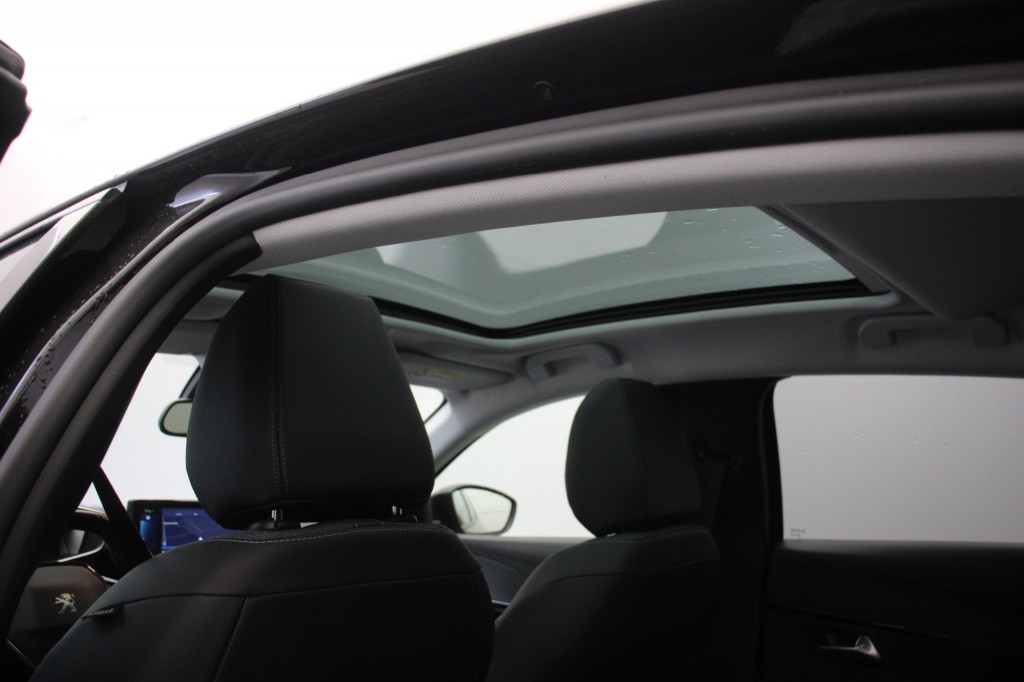 Peugeot e-208 (J398GR) met abonnement