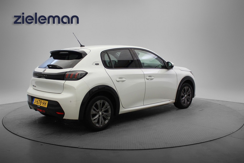 Peugeot e-208 (J678HH) met abonnement