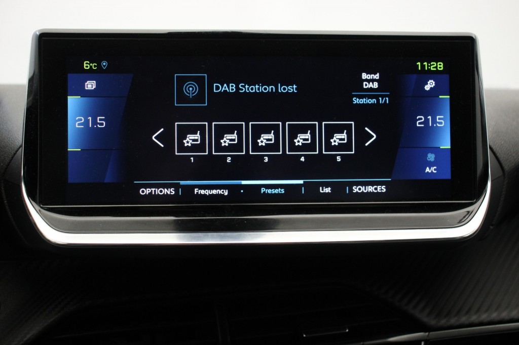 Peugeot e-208 (J678HH) met abonnement