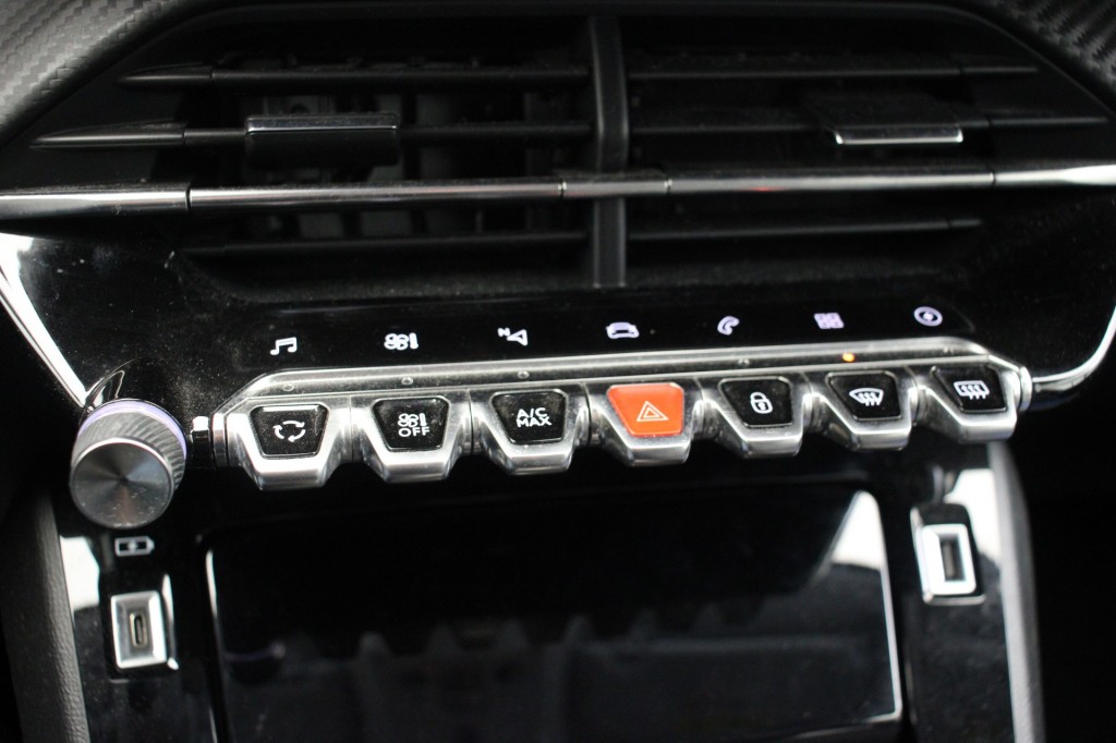 Peugeot e-208 (J678HH) met abonnement