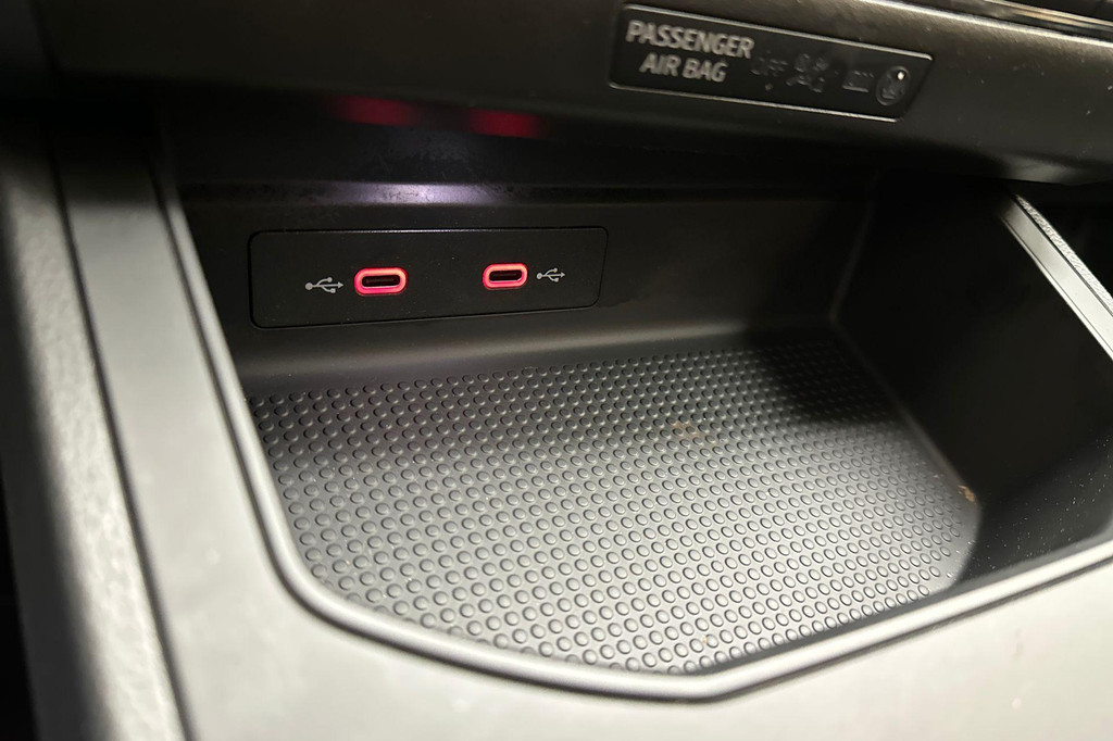 Seat Ibiza (JPJ84X) met abonnement