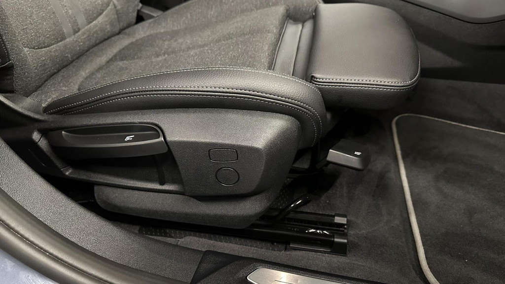 BMW 1-serie (T832JX) met abonnement