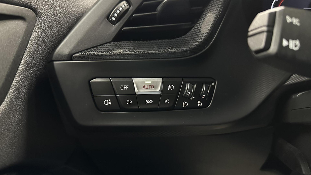 BMW 1-serie (T832JX) met abonnement