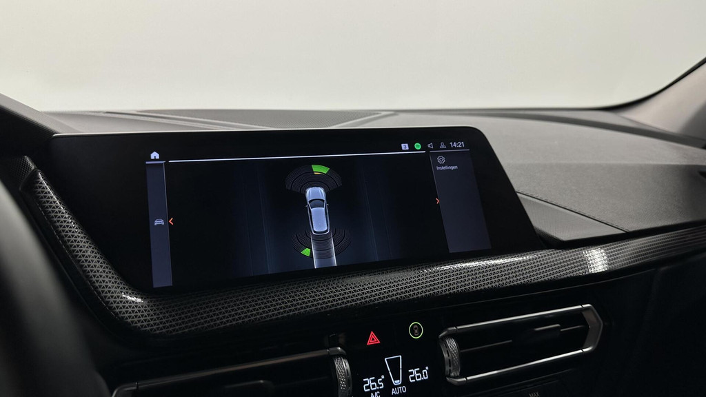 BMW 1-serie (T832JX) met abonnement