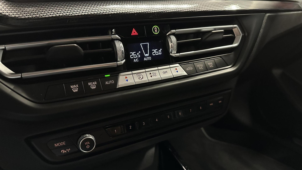 BMW 1-serie (T832JX) met abonnement